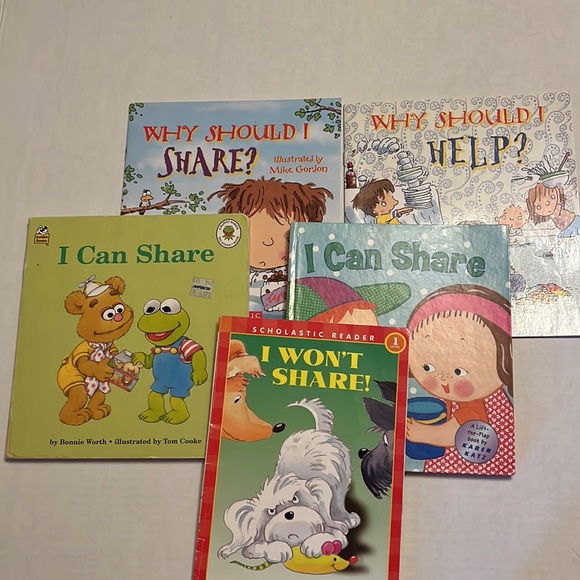 Sharing and Helping books - Picture 2 of 7